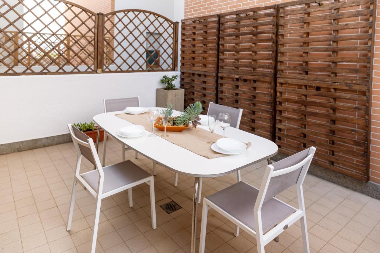 Loft Con Terrazzo - 3 Min Dalle Autostrade By Followgreenhouserome Buitenkant foto